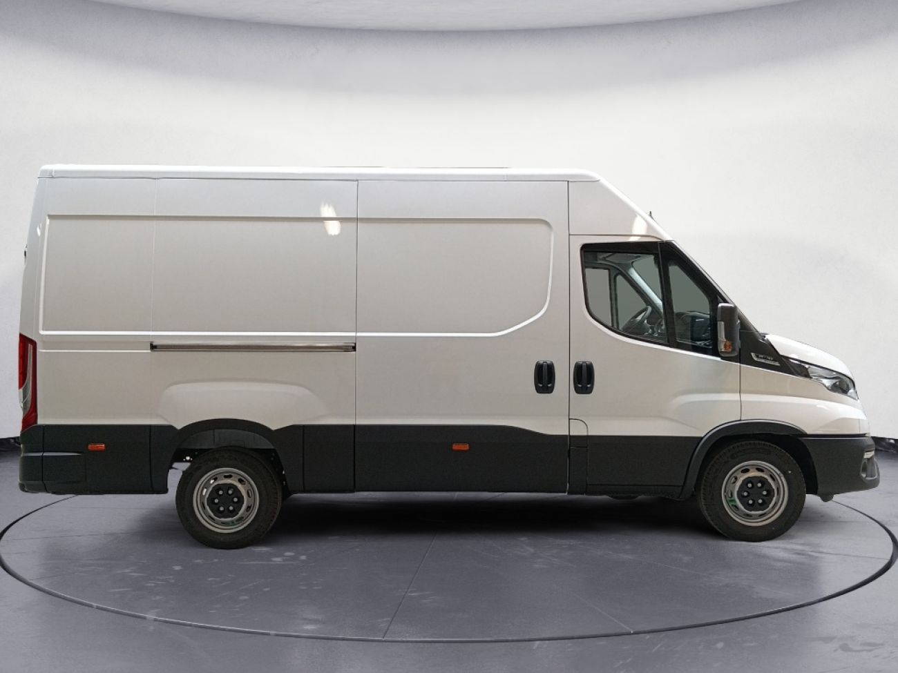 Mandataire IVECO Daily 35S16 2.3 V12 HI-MATIC 156CV