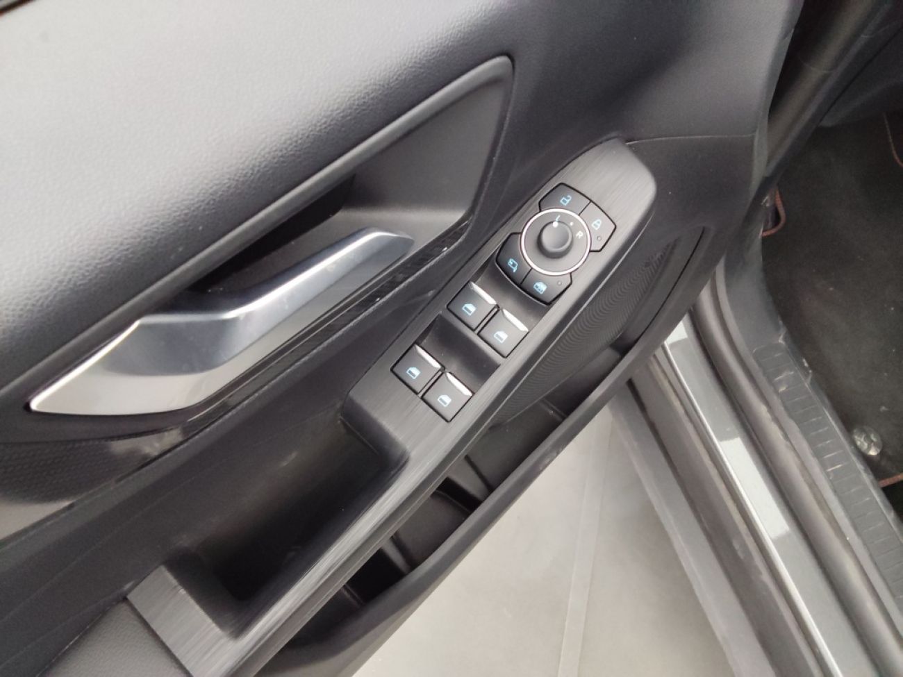 Mandataire Ford KUGA 2.0 TDCI 120CH ST-LINE POWERSHIFT