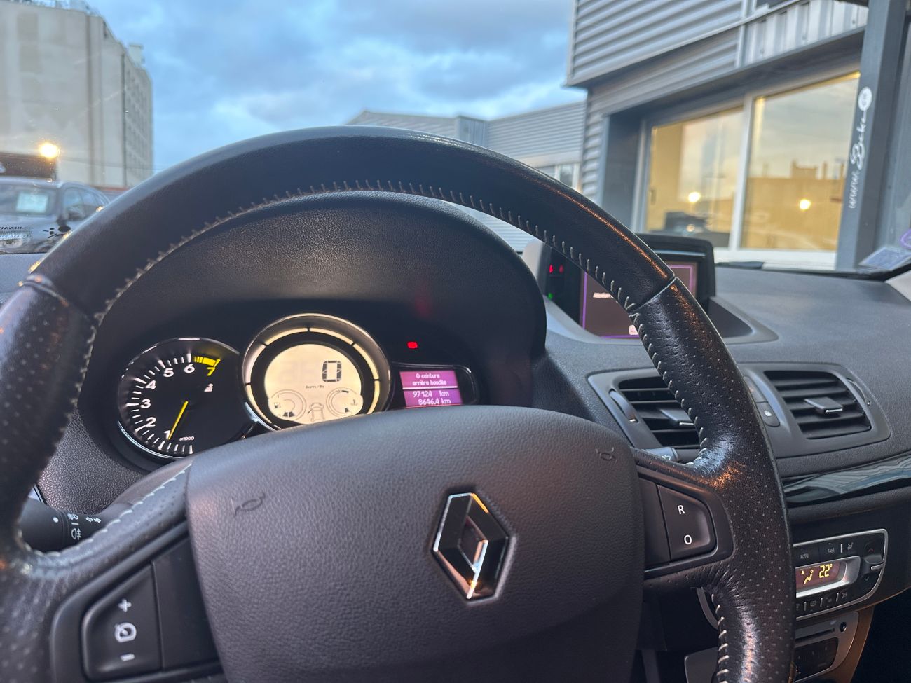 Mandataire RENAULT MEGANE III BERLINE TCE 130 Energy eco2 Bose