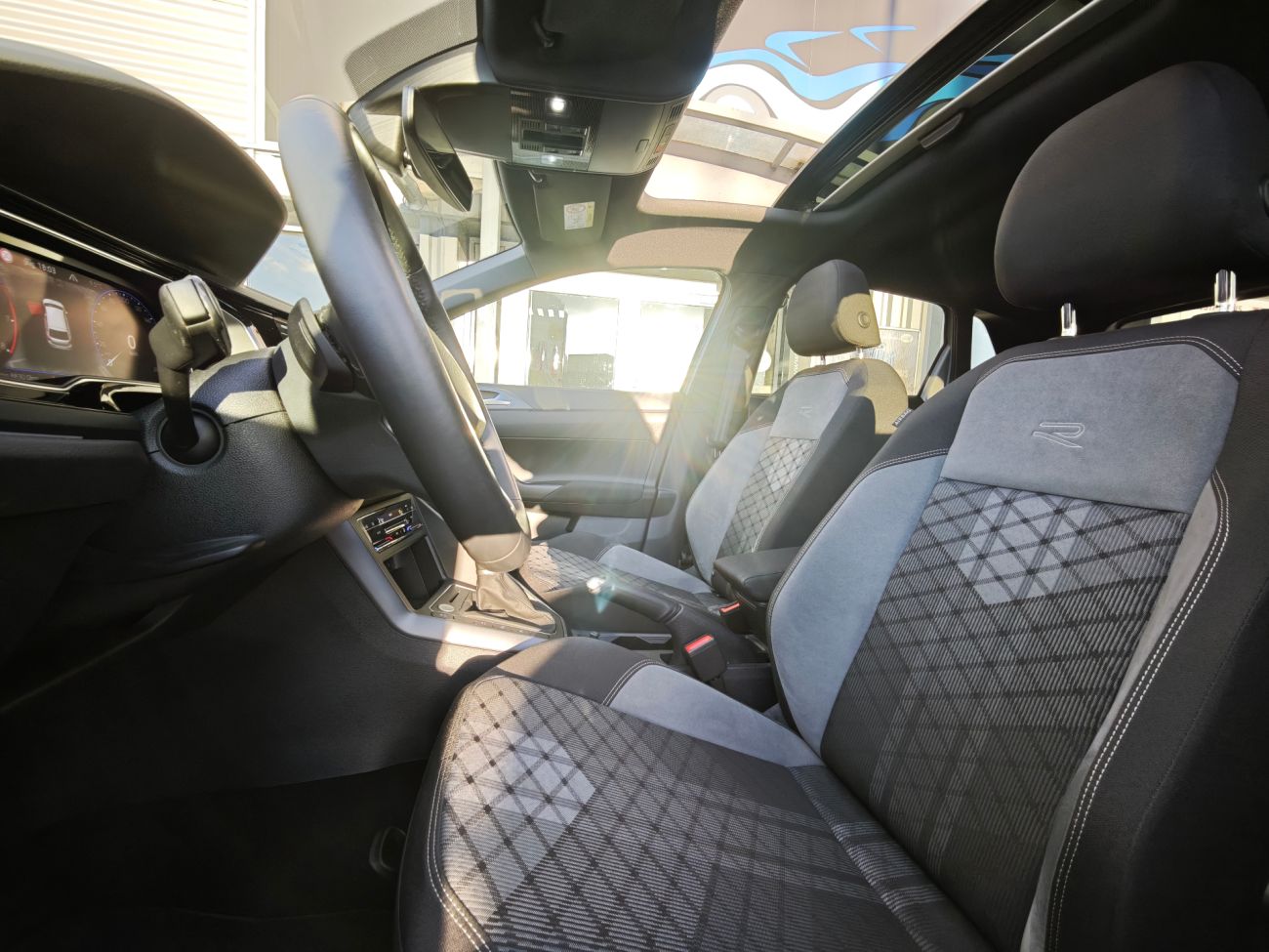 Mandataire VOLKSWAGEN POLO 1.0 TSI 110 S&S DSG7 R-Line