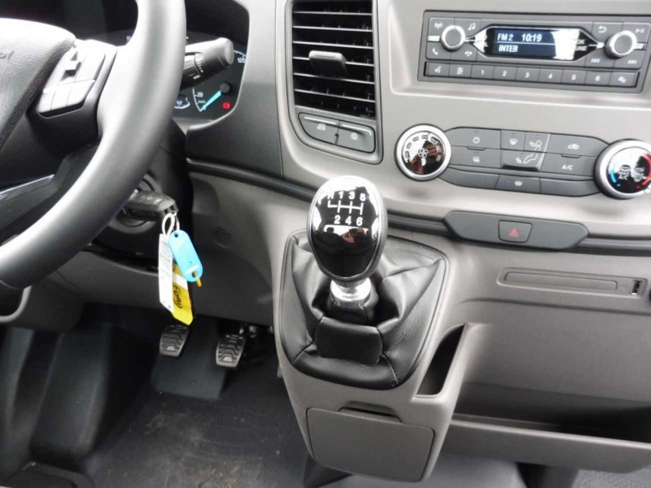 Mandataire Ford TRANSIT CCB BENNE 350 L2 2.0 ECOBLUE 130CH TREND BUSINESS