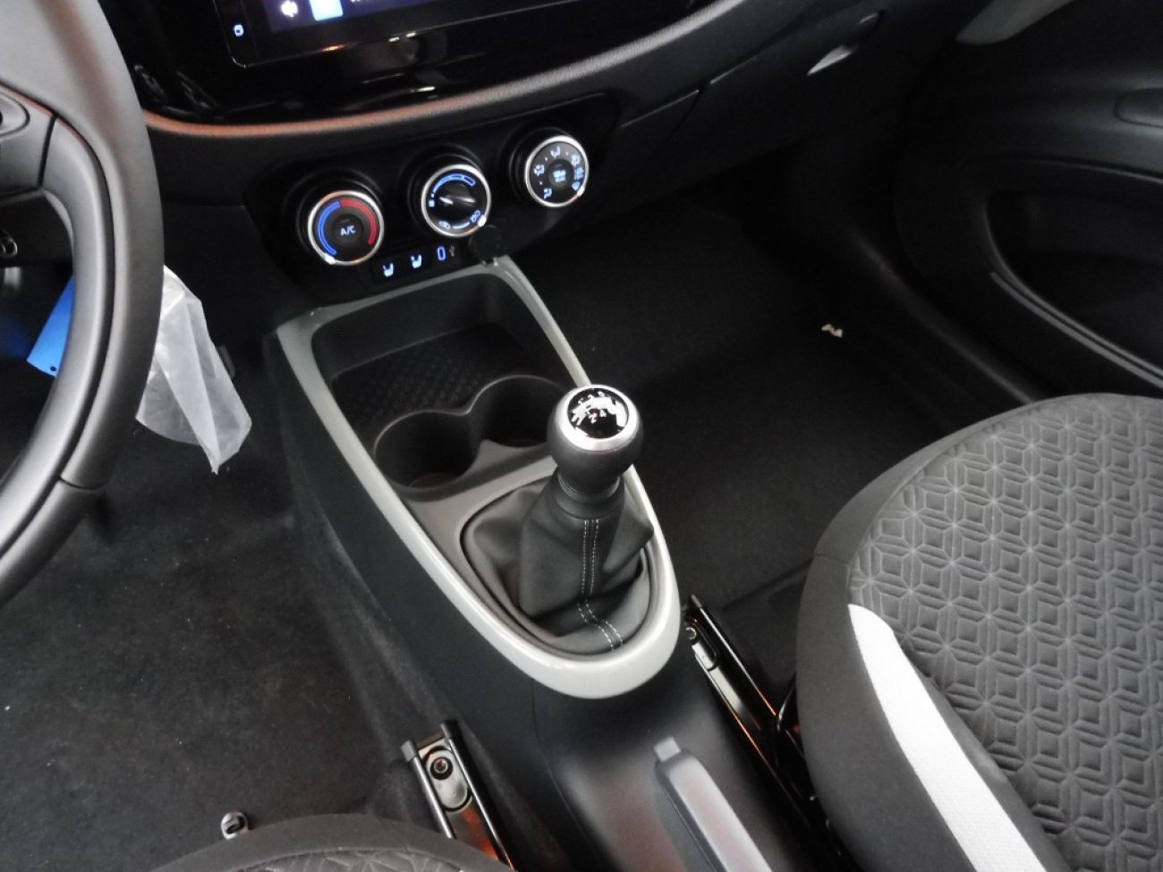Mandataire TOYOTA AYGO X 1.0 VVT-I 72CH TEAM PLAYER