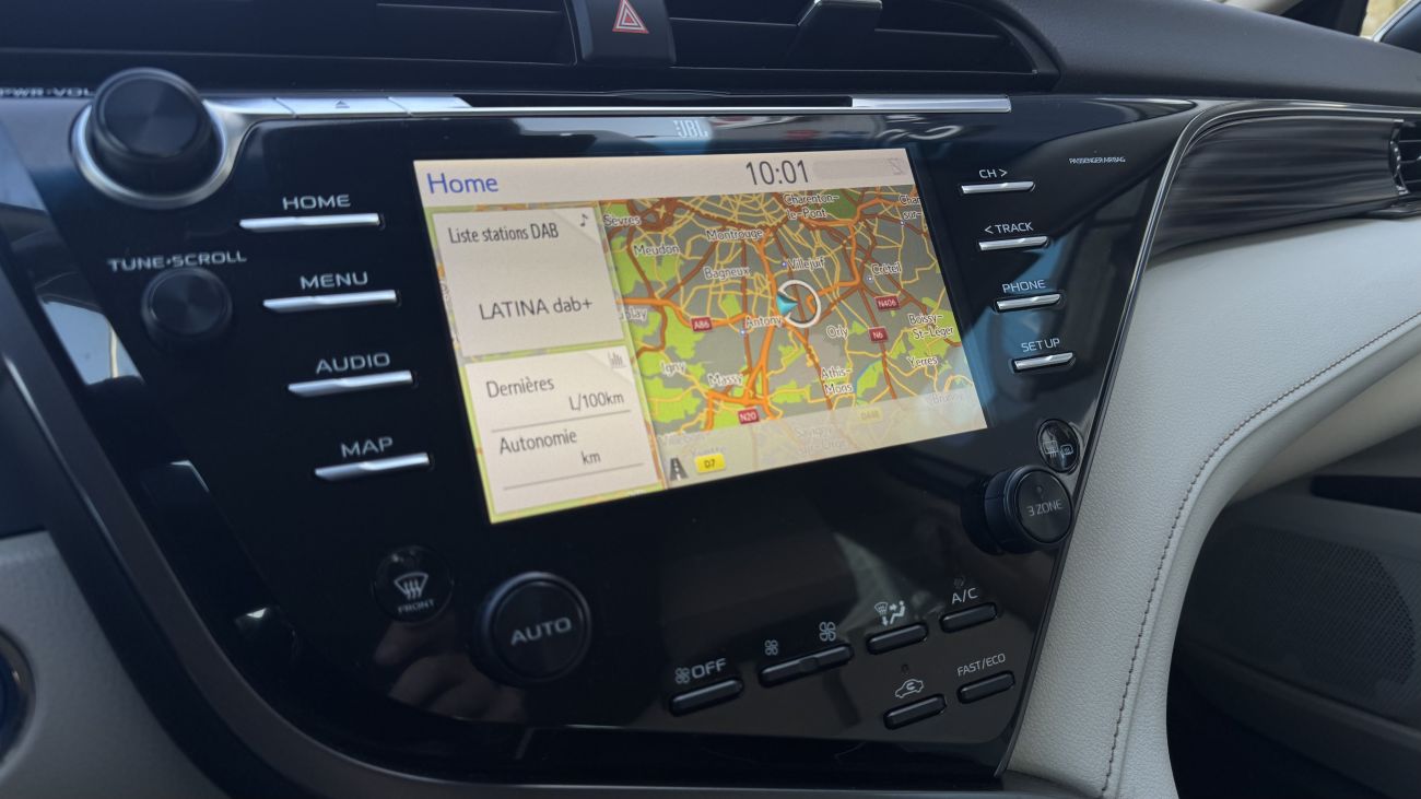 Mandataire TOYOTA CAMRY HYBRIDE 218ch 2WD LOUNGE