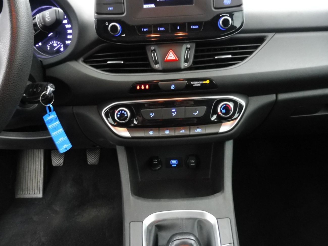 Mandataire Hyundai i30 1.5 DPI 110essence