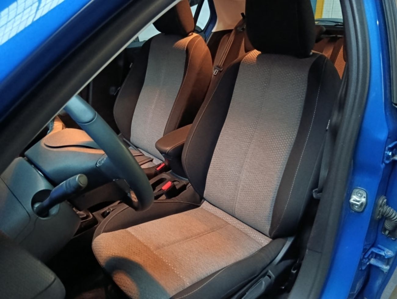 Mandataire Opel Corsa 1.2T 100base