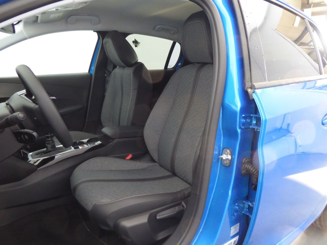 Mandataire PEUGEOT 208 1.2 PURETECH 100CH S&S ALLURE