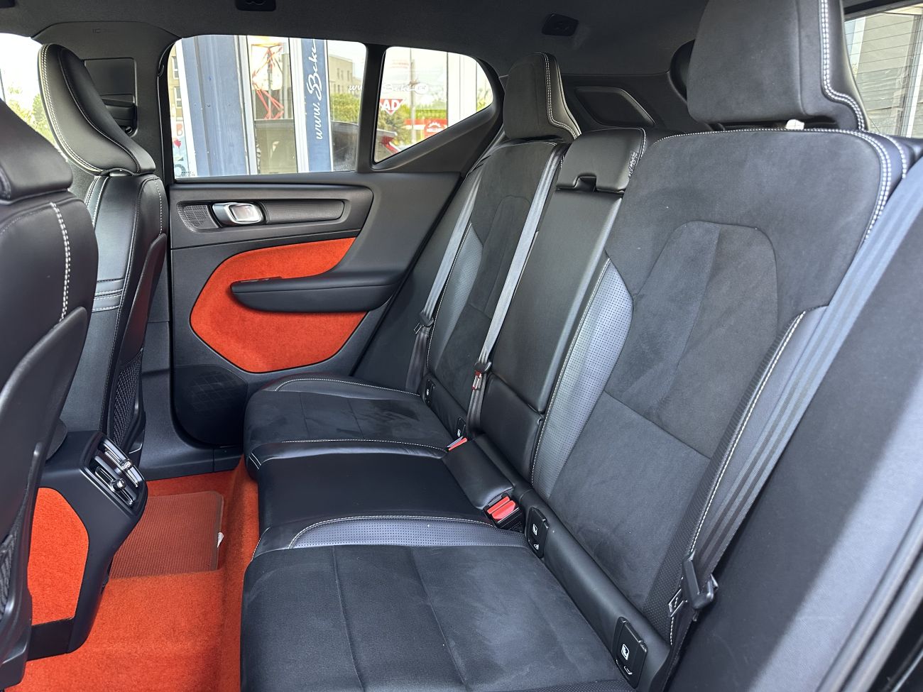 Mandataire VOLVO XC40 D4 AWD AdBlue 190 ch Geartronic 8 R-Design