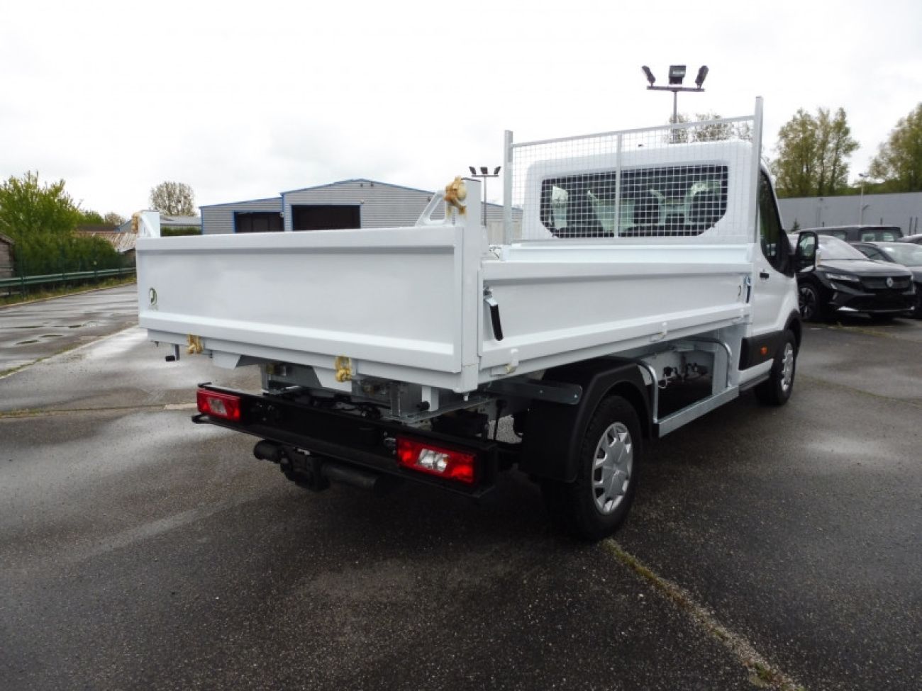 Mandataire Ford TRANSIT CCB BENNE 350 L2 2.0 ECOBLUE 130CH TREND BUSINESS
