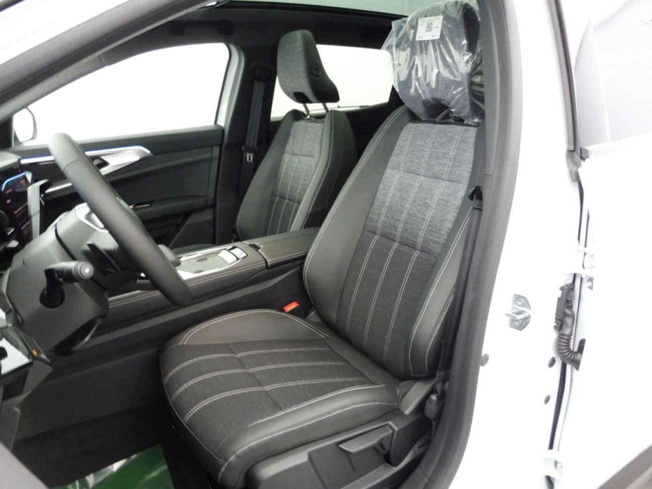 Mandataire RENAULT Austral 1.2 E-TECH FULL HYBRID 200CH TECHNO - 24