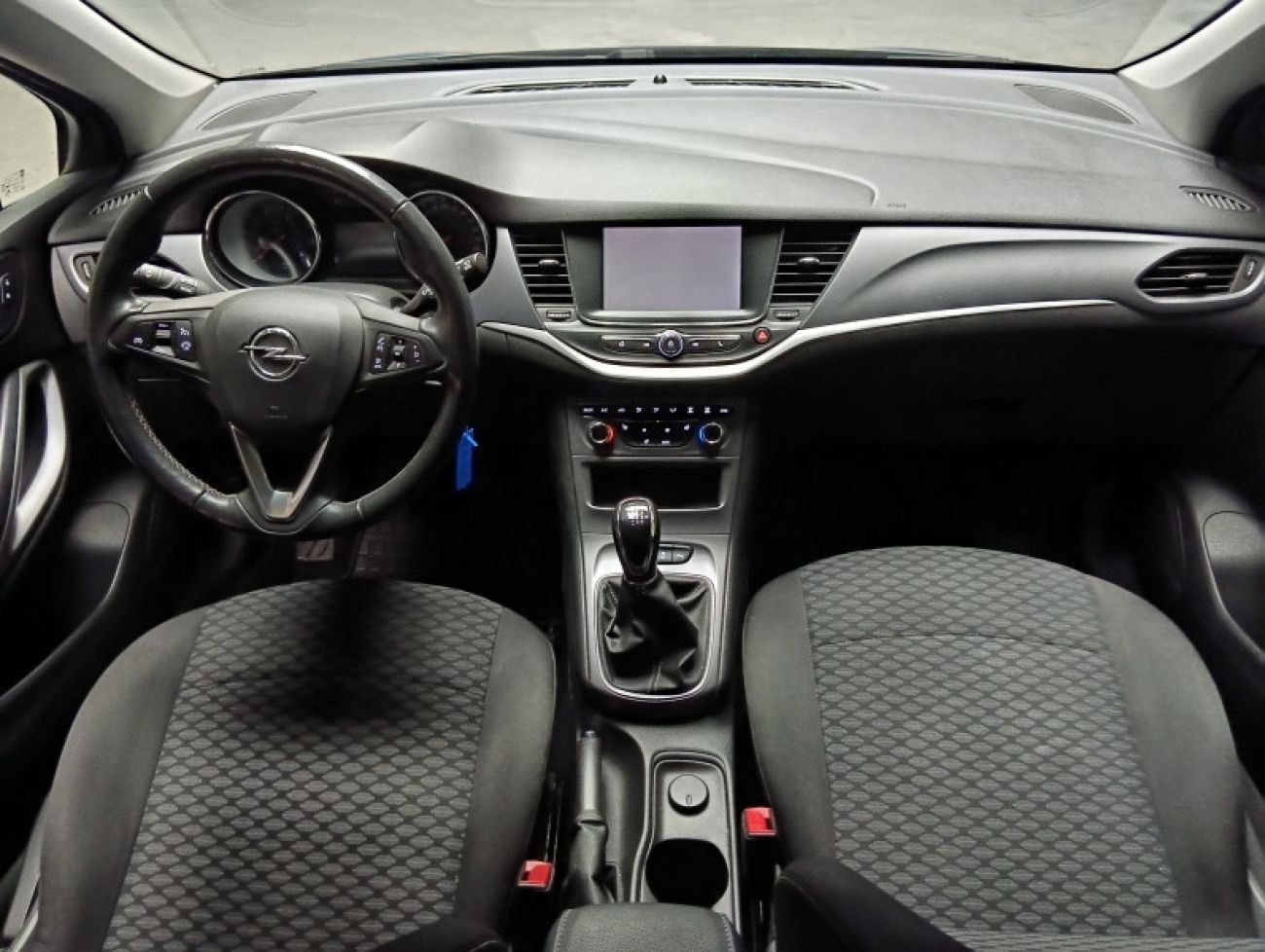 Mandataire Opel Astra 1.2 TURBO 110CH