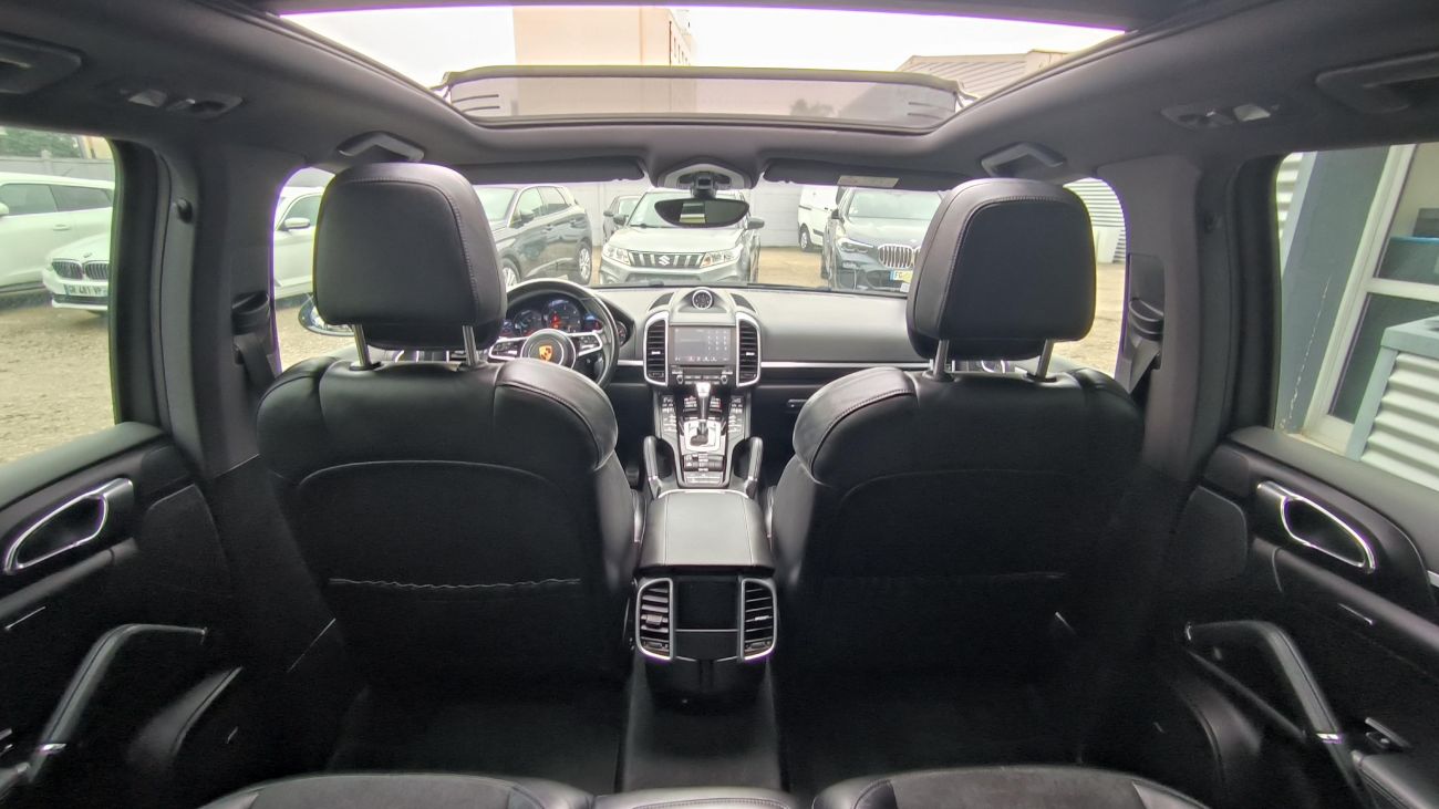 Mandataire PORSCHE CAYENNE 3.0D V6 262 ch Platinium Edition Tiptronic A