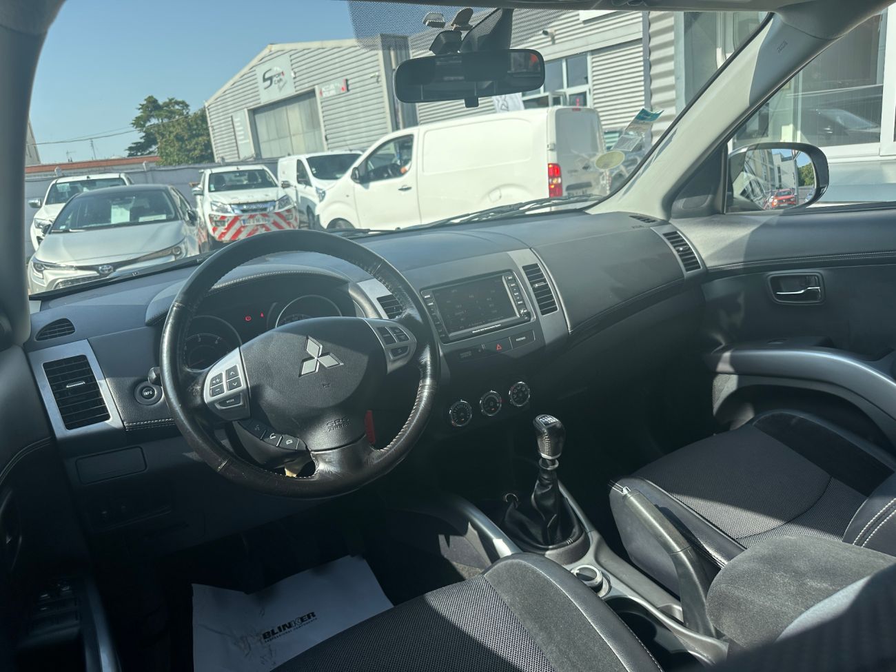 Mandataire MITSUBISHI OUTLANDER 2.2 DI-D 150 4WD Instyle
