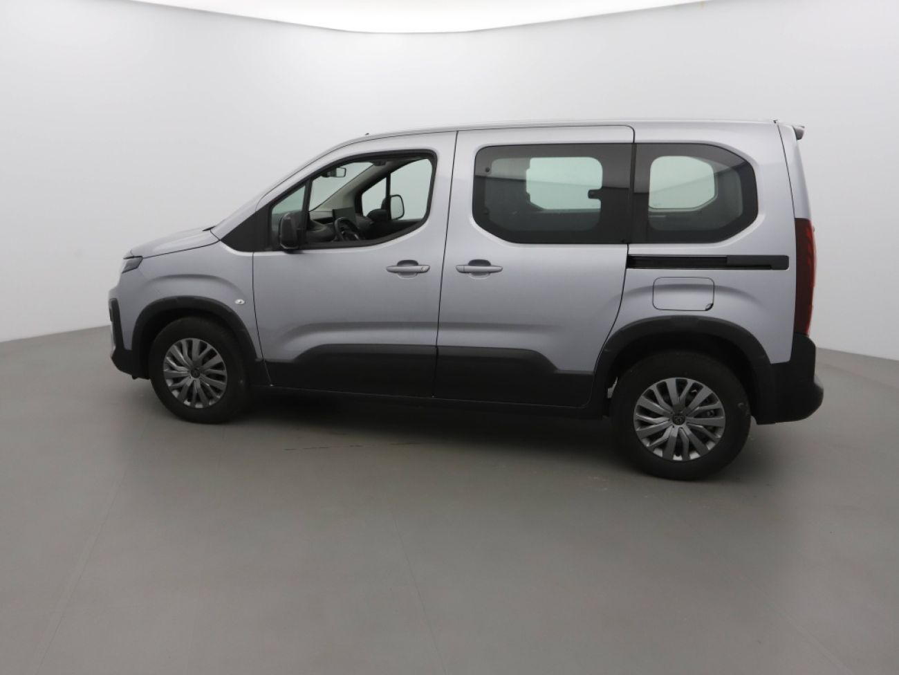 Mandataire PEUGEOT RIFTER TAILLE M - 1.5 BLUEHDI 100CH S&S ALLURE 5 PLACES