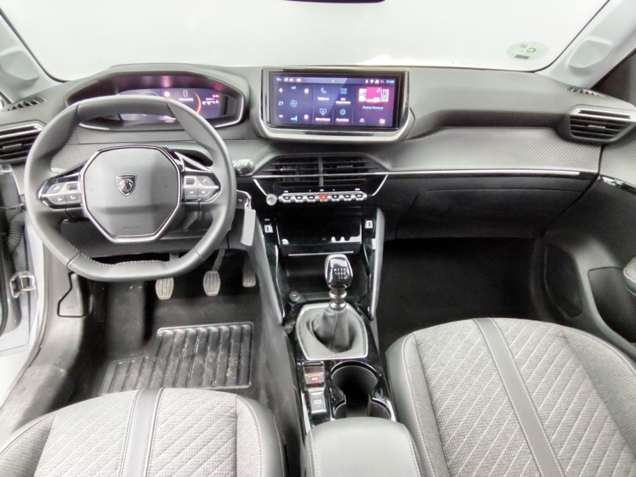 Mandataire PEUGEOT 208 1.2 100CH S&S ALLURE