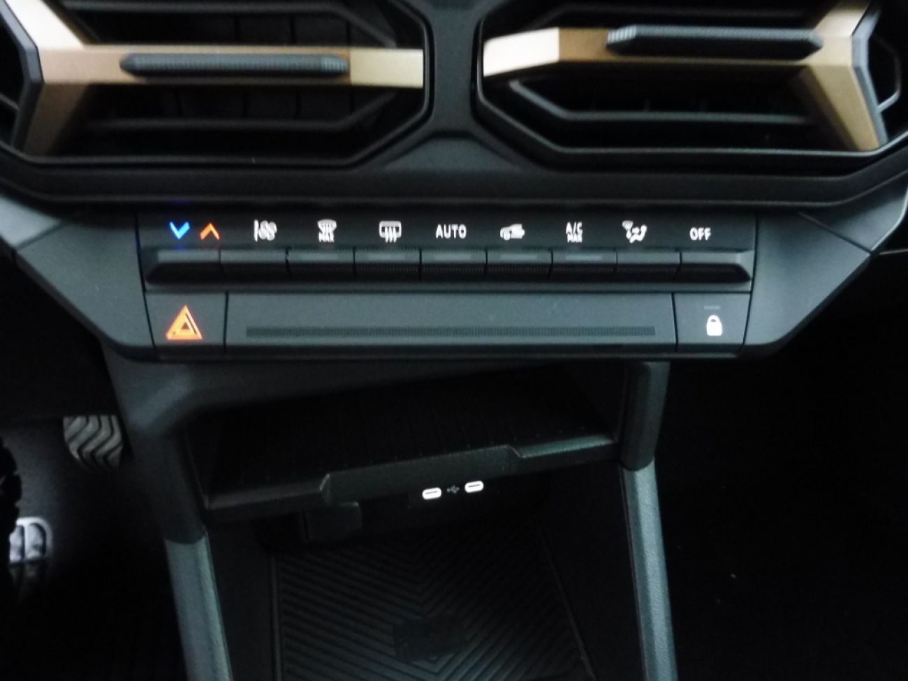 Mandataire Dacia DUSTER 1.2 TCE MILD HYBRID 130CH EXTREME 4X2