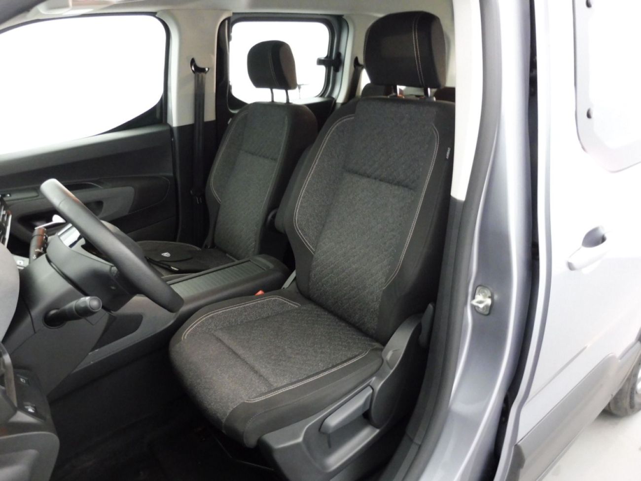 Mandataire PEUGEOT RIFTER TAILLE M - 1.5 BLUEHDI 100CH S&S ALLURE 5 PLACES