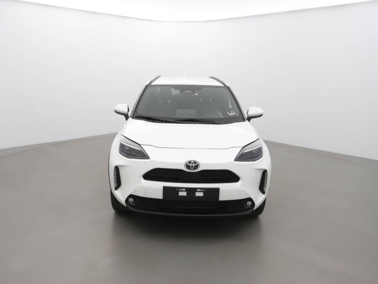 Mandataire TOYOTA YARIS CROSS 130H DESIGN