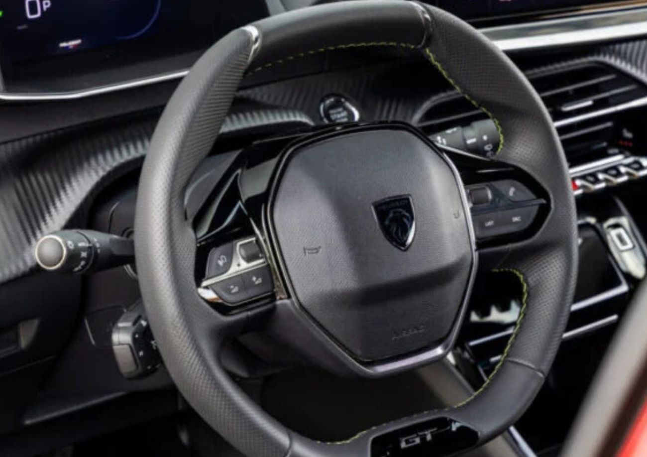 Mandataire PEUGEOT E-2008 NOUVEAU E-2008 ELECTRIQUE 156 STYLE