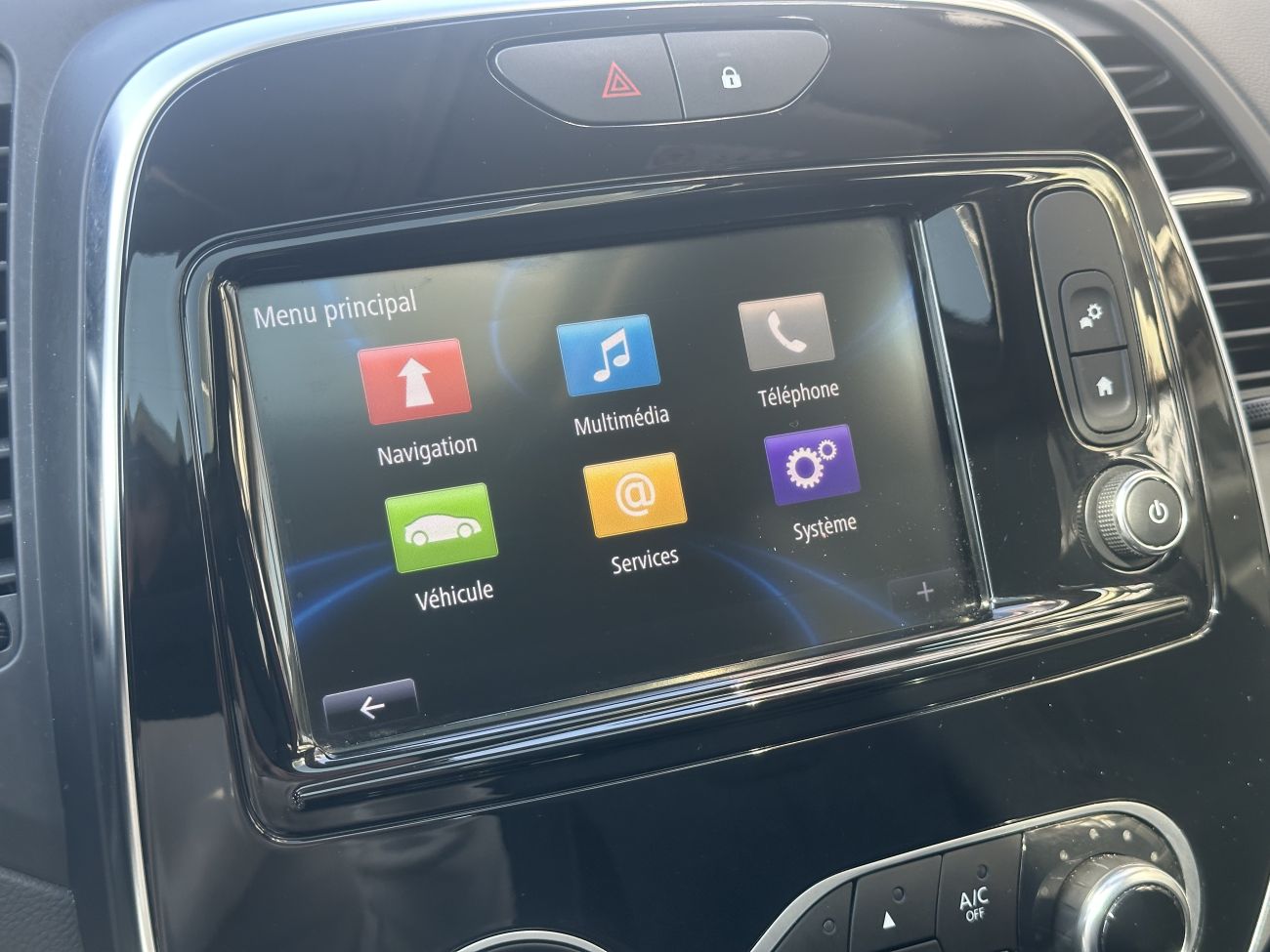 Mandataire RENAULT CAPTUR TCe 120 Energy Intens