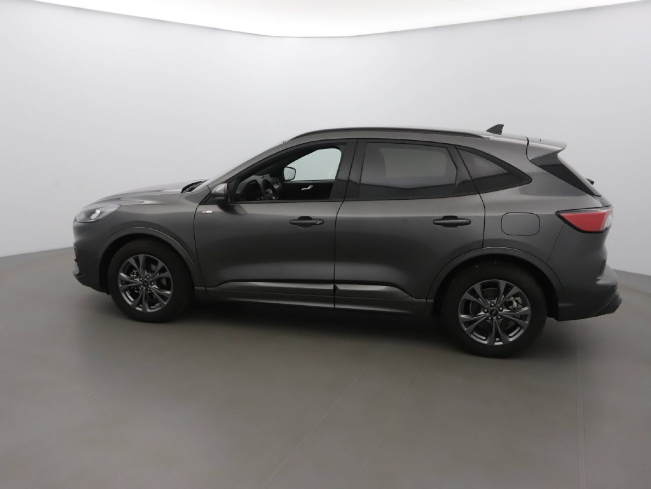 Mandataire Ford KUGA 2.0 TDCI 120CH ST-LINE POWERSHIFT