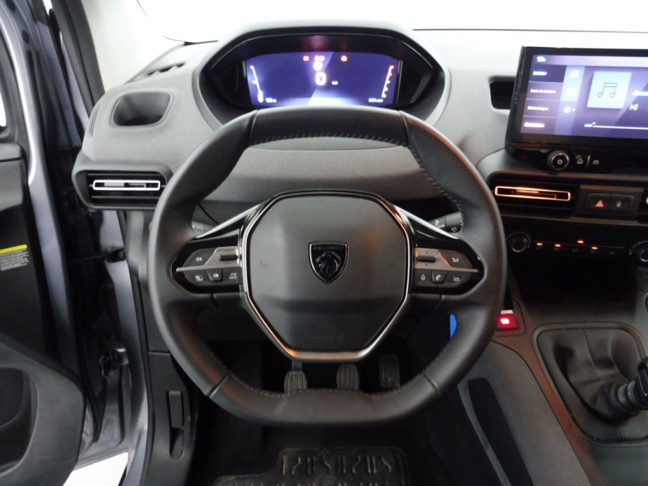 Mandataire PEUGEOT RIFTER TAILLE M - 1.5 BLUEHDI 100CH S&S ALLURE 5 PLACES
