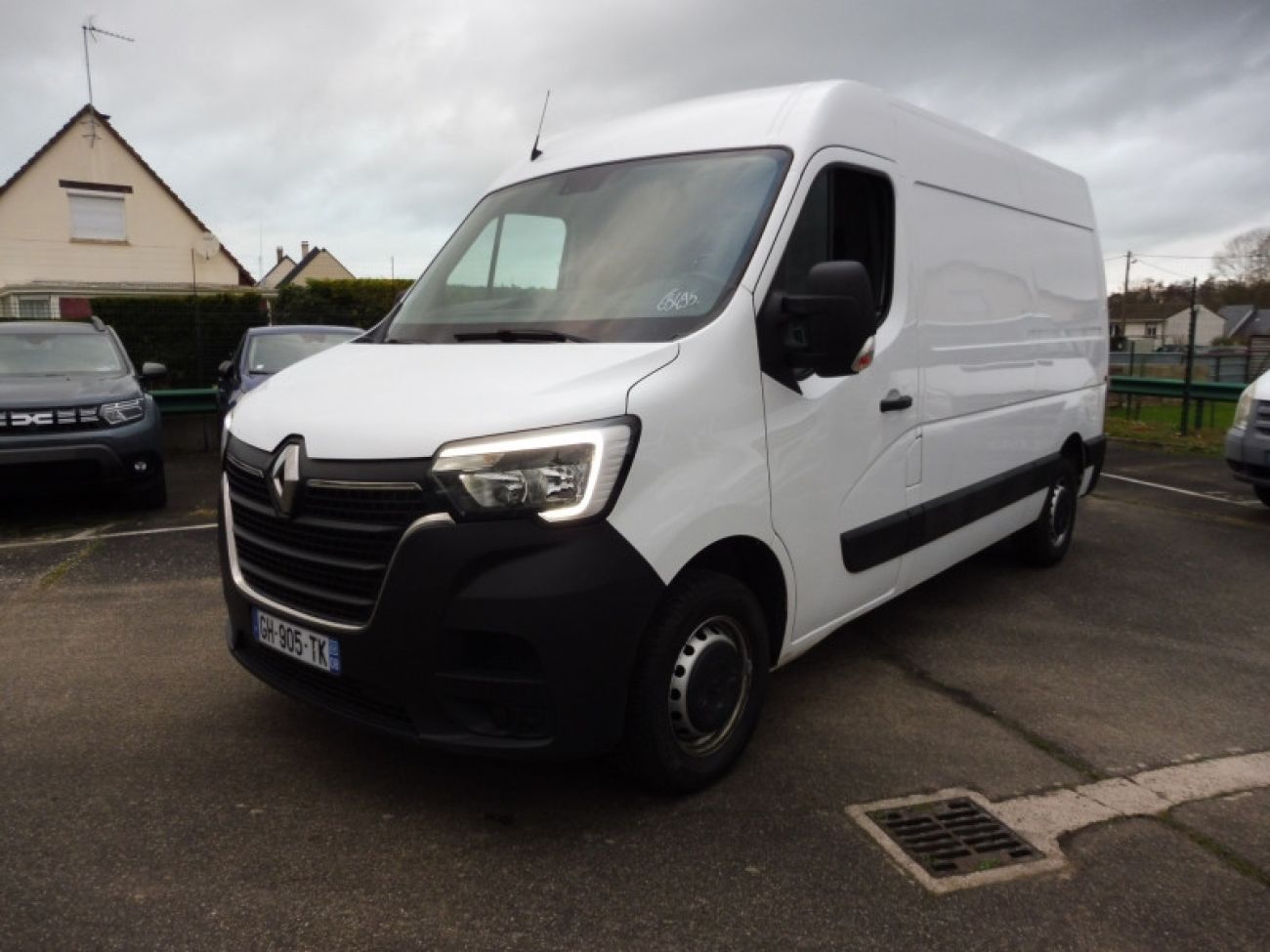 Mandataire RENAULT MASTER III FG F3300 L2H2 2.3 BLUE DCI 135CH CONFORT EURO6