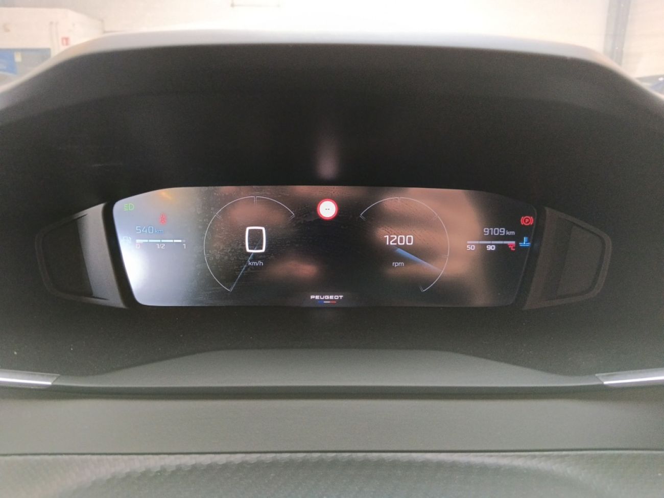 Mandataire PEUGEOT 208 1.2 100CH S&S ALLURE