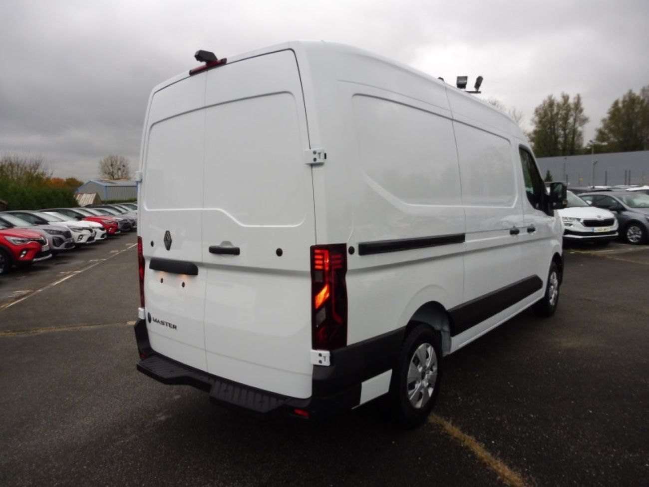 Mandataire RENAULT Master F3500 L2H2 2.0 BLUE DCI 150CH EXTRA AUTO - 25