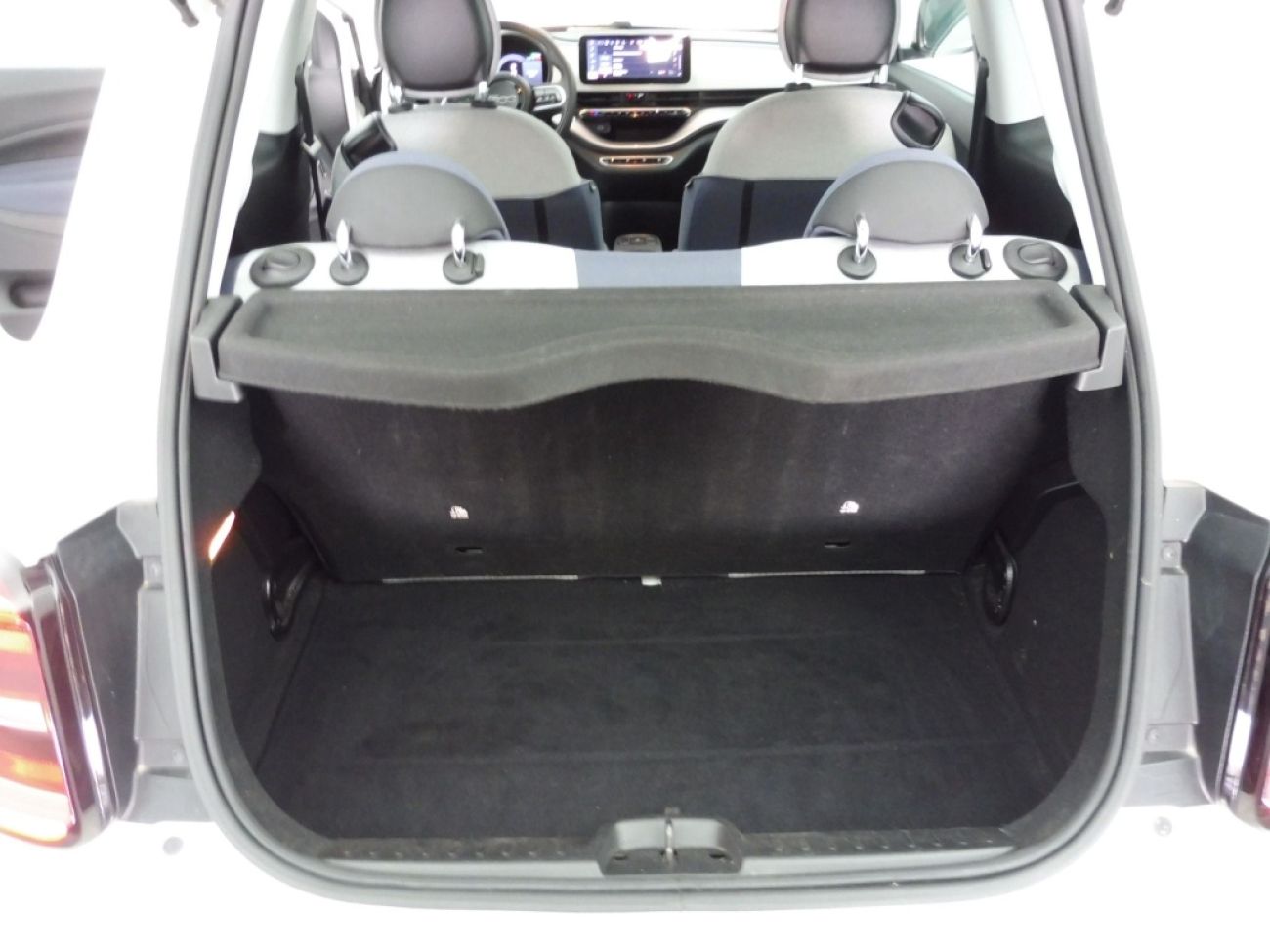 Mandataire FIAT 500 E 118CH ICONE