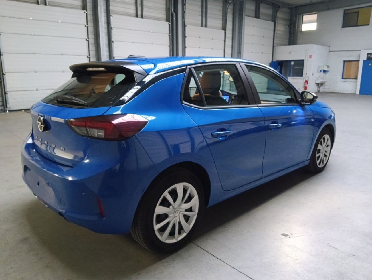 Mandataire Opel Corsa 1.2T 100base