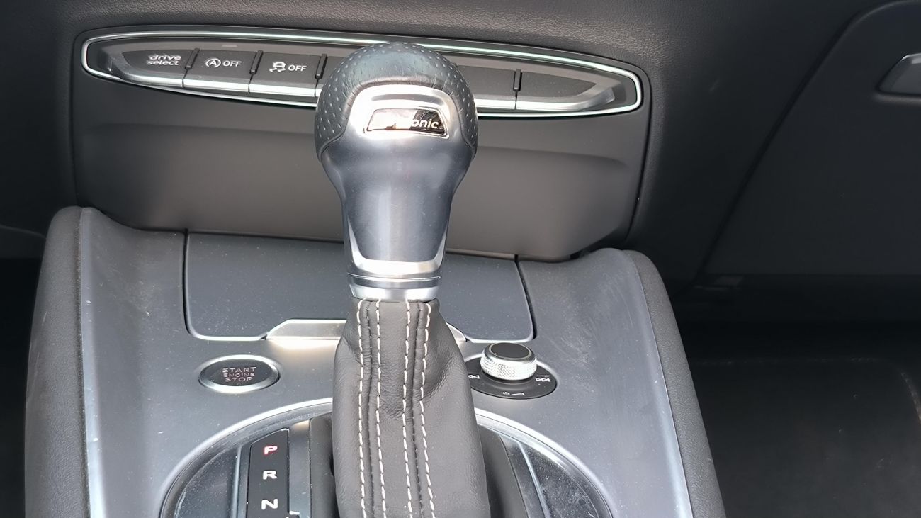 Mandataire AUDI TT ROADSTER 40 TFSI 197 S tronic 7 S line / JANTES 19 AUDI SPORT / Chauffage de nuque