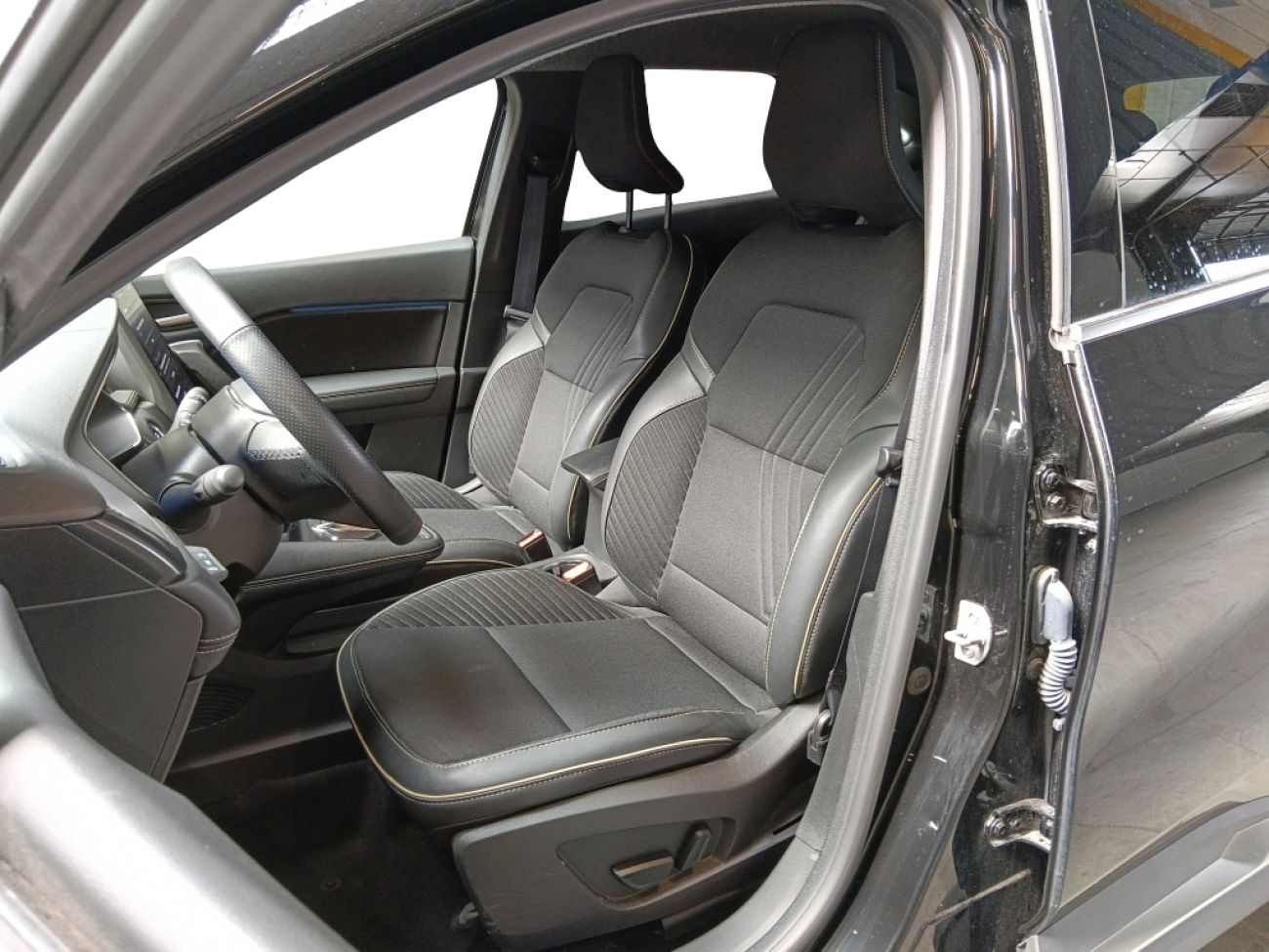 Mandataire RENAULT Symbioz 1.6 E-TECH FULL HYBRID 145CH ICONIC