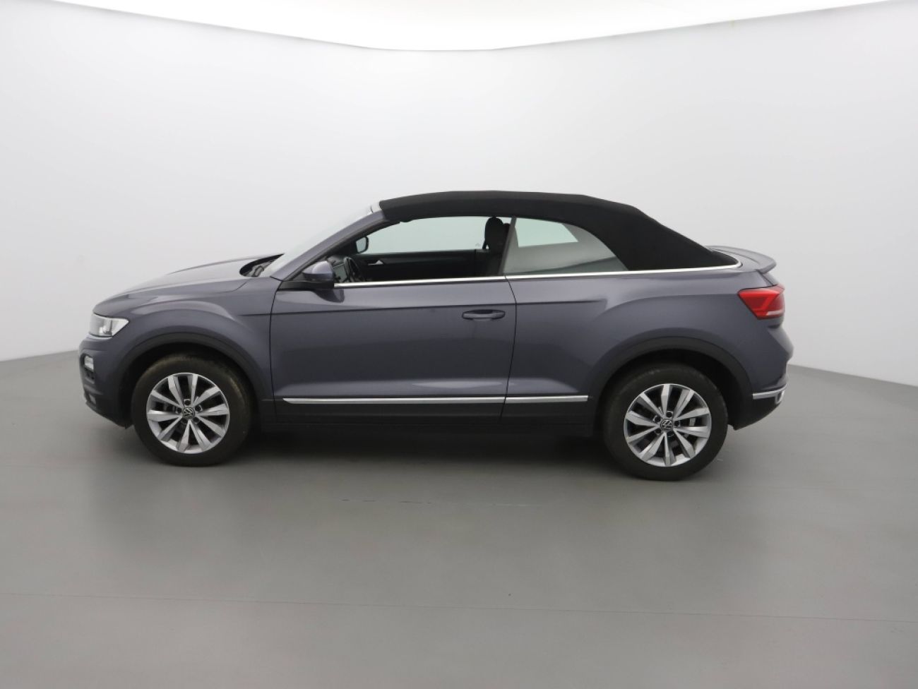 Mandataire VOLKSWAGEN T-Roc Cabriolet 1.5 TSI 150 DSGstyle
