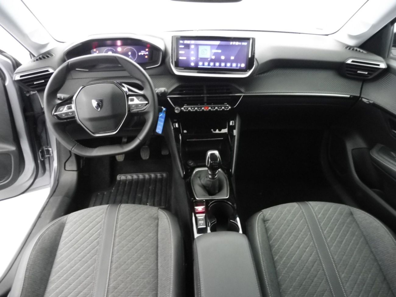 Mandataire PEUGEOT 208 1.2 100CH S&S ALLURE