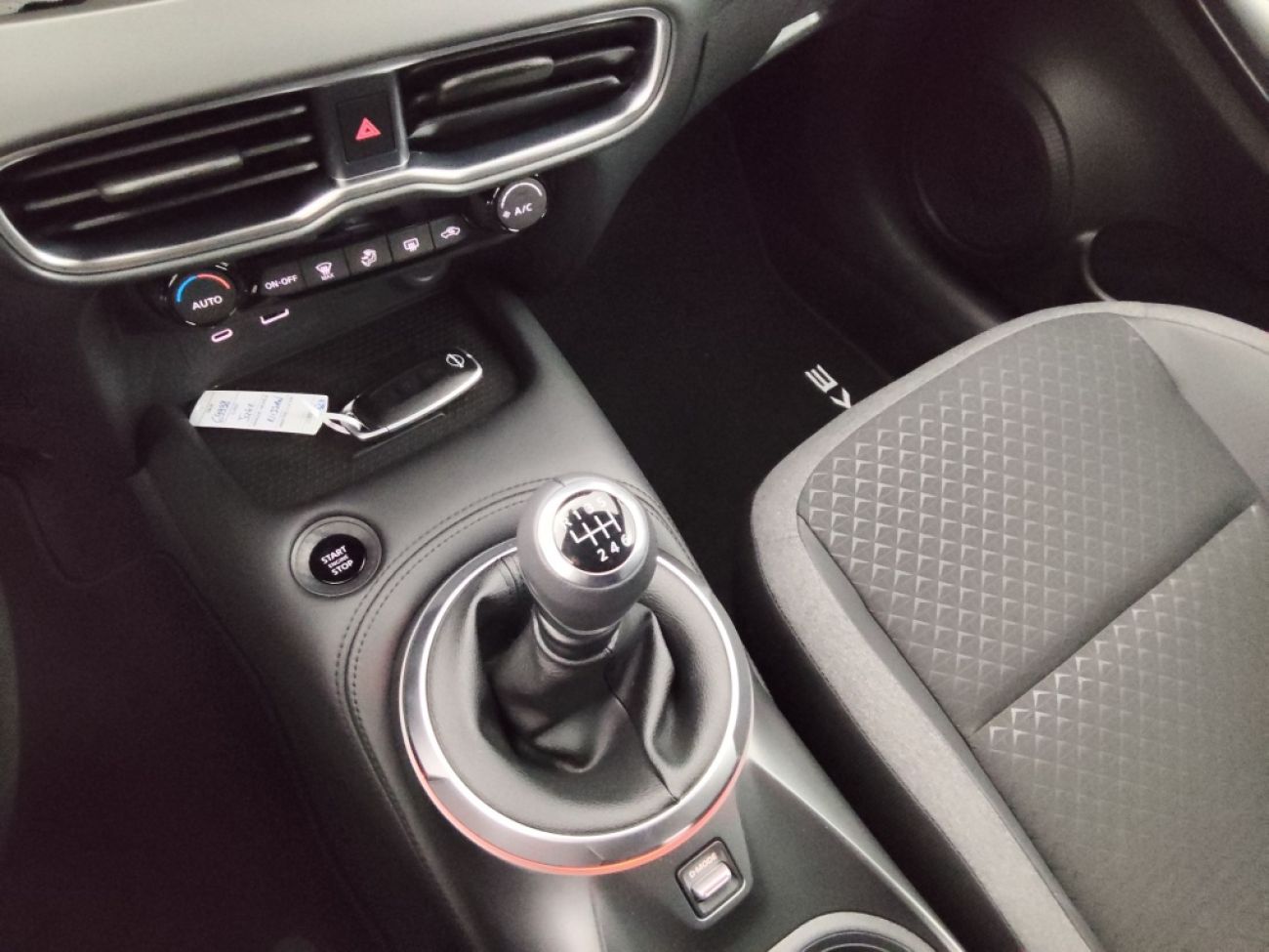 Mandataire NISSAN JUKE 1.0 DIG-T 114CH N-CONNECTA 2024