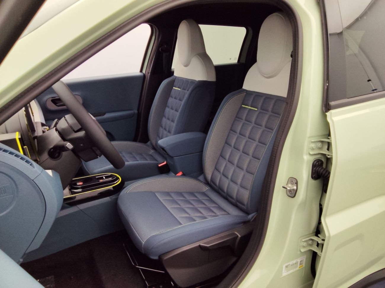 Mandataire FIAT Grande panda 1.2 HYBRID 100CH LA PRIMA EDCT6