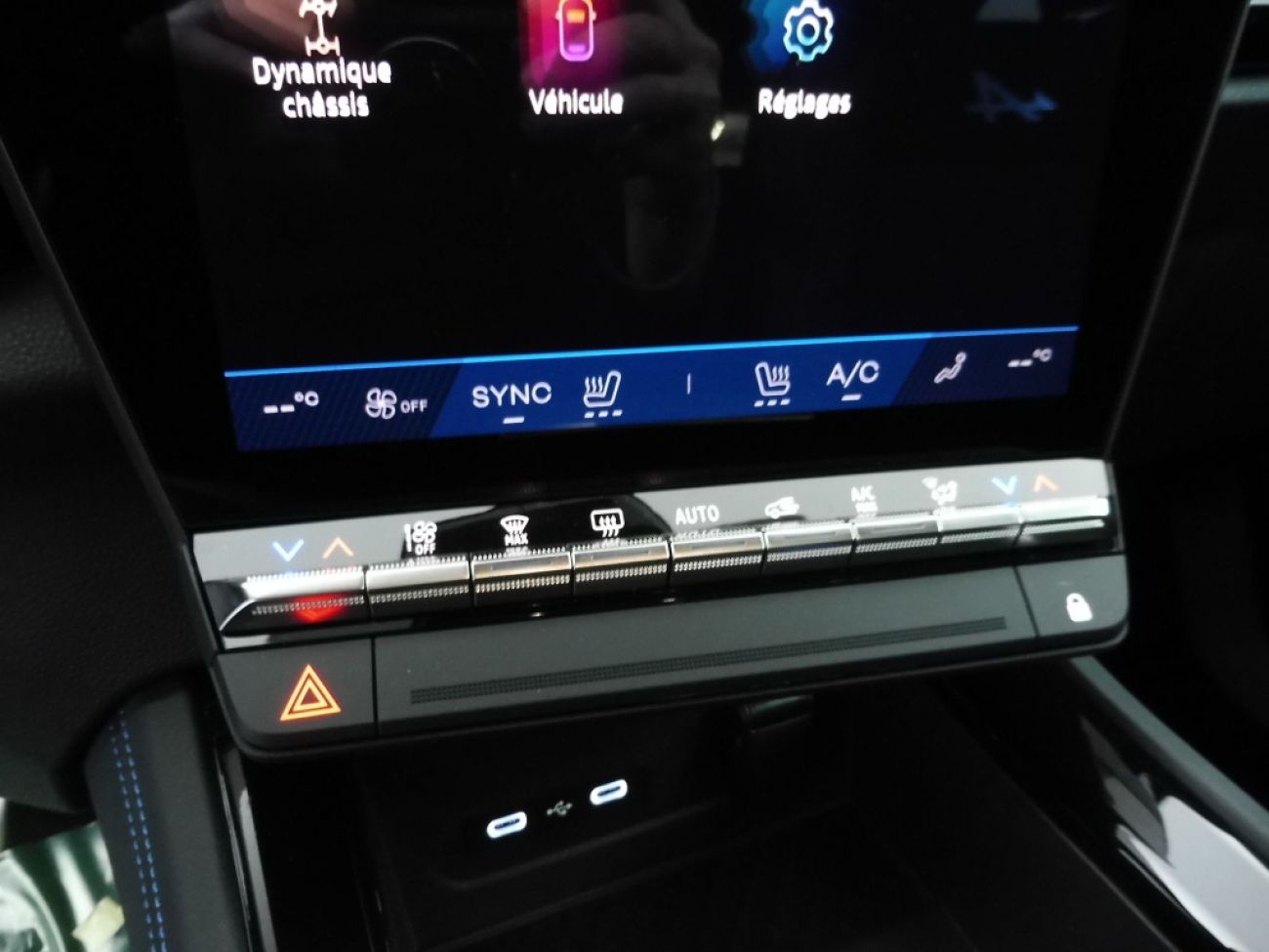 Mandataire RENAULT RAFALE 1.2 E-TECH FULL HYBRID 200CH ESPRIT ALPINE - 25