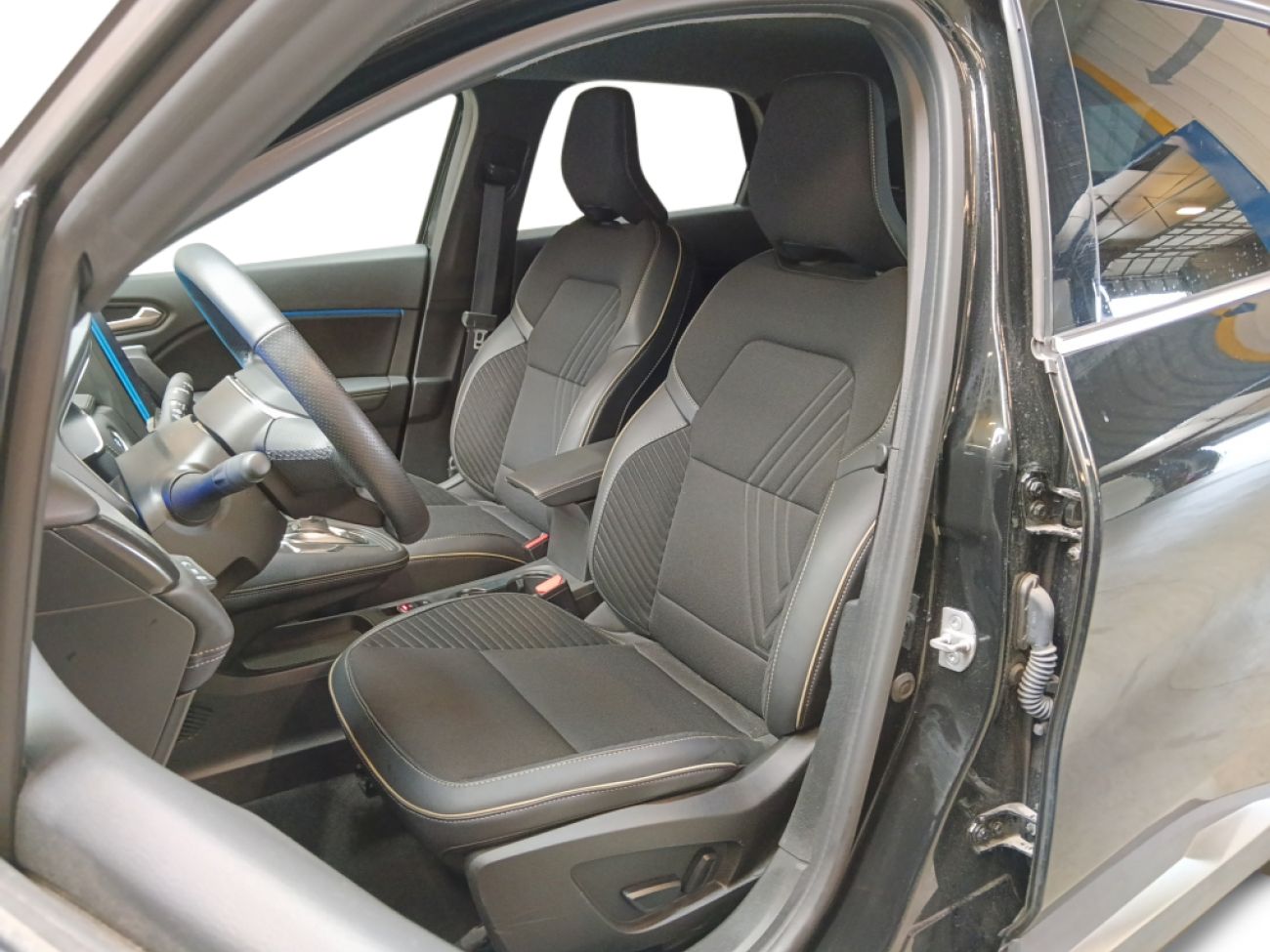 Mandataire RENAULT Symbioz 1.6 E-TECH FULL HYBRID 145CH ICONIC