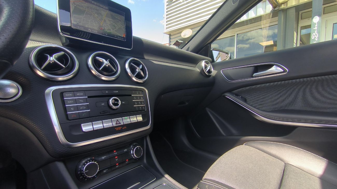 Mandataire MERCEDES CLASSE A 200 d 7G-DCT Sport Edition TOIT OUVRANT