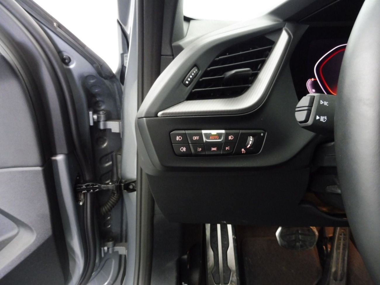 Mandataire BMW SERIE 1 118I STEPTRONIC 136 M-SPORT