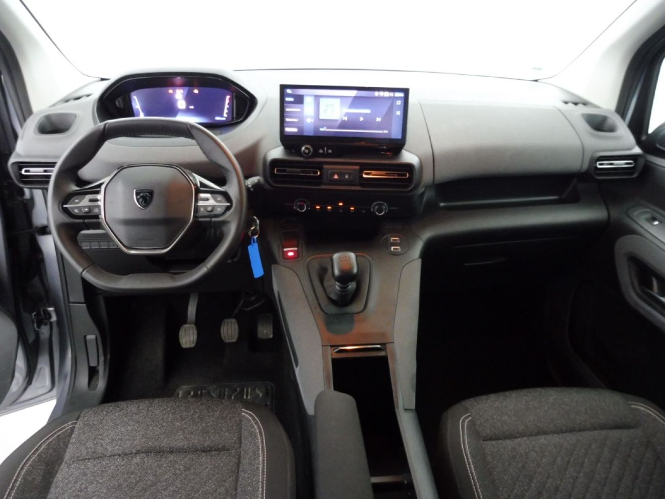 Mandataire PEUGEOT RIFTER TAILLE M - 1.5 BLUEHDI 100CH S&S ALLURE 5 PLACES