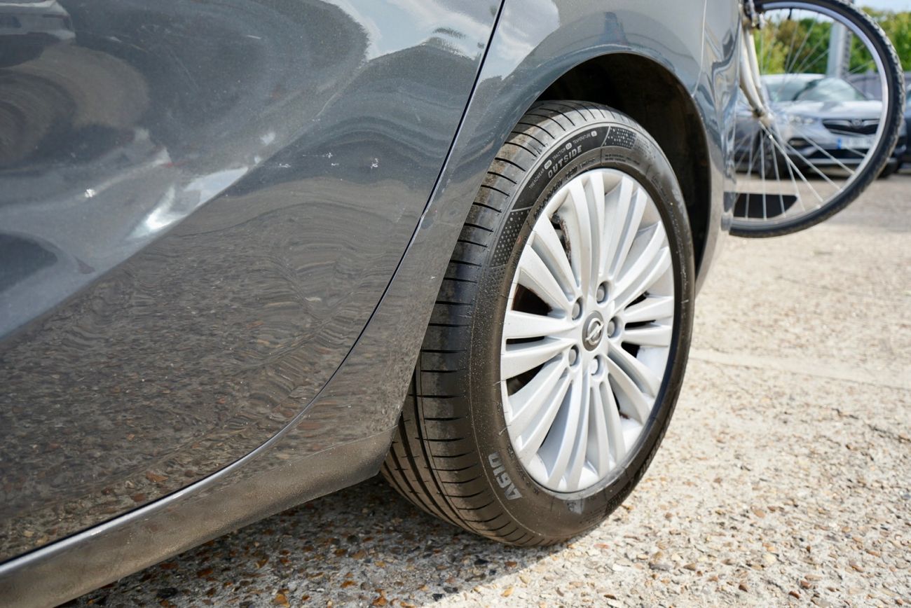 Mandataire Opel ZAFIRA TOURER 1.6 CDTI 136 ch Start/Stop EcoFlex Cosmo Pack 7 PLACES