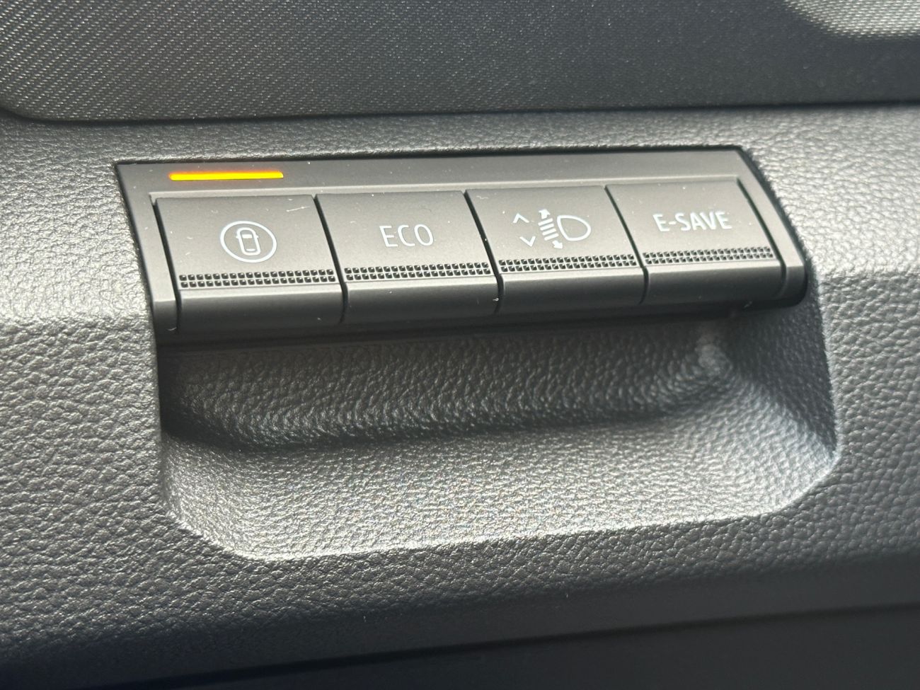 Mandataire Dacia BIGSTER HYBRID 155 Journey