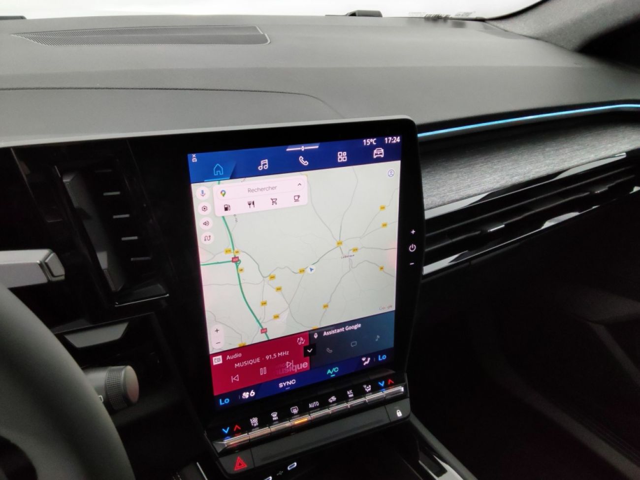 Mandataire RENAULT Austral 1.2 E-TECH FULL HYBRID 200CH TECHNO - 24