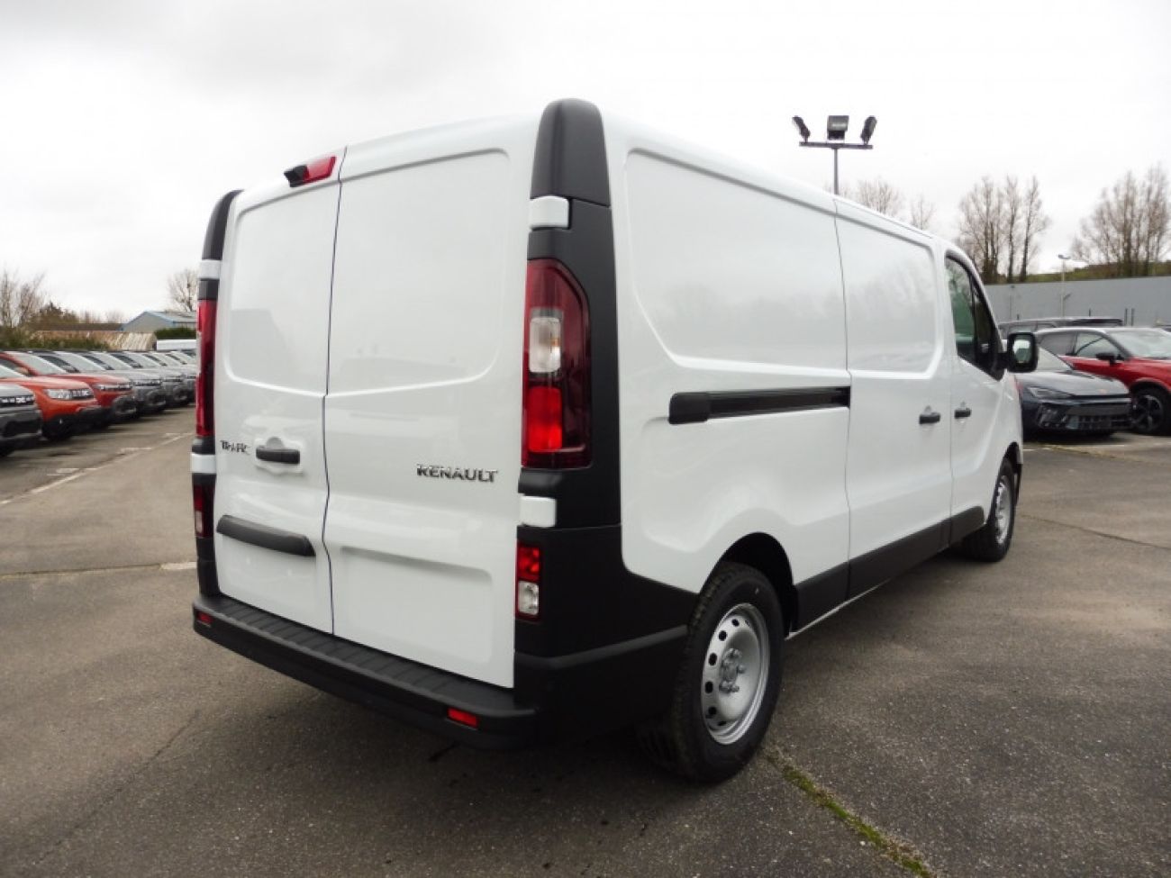 Mandataire RENAULT TRAFIC III FG L1H1 3T 2.0 BLUE DCI 150CH ADVANCE -24
