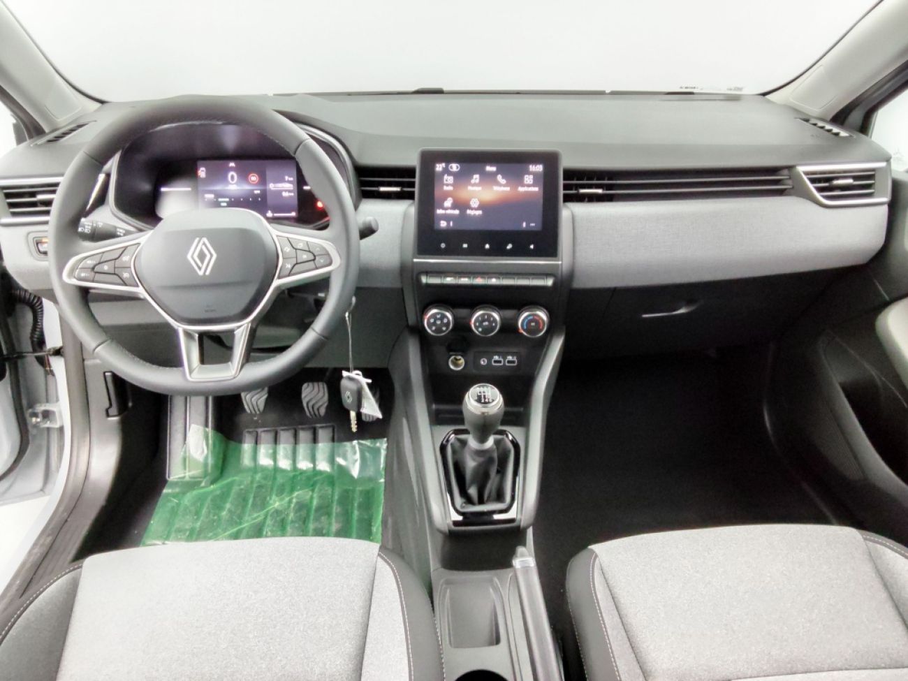 Mandataire RENAULT Clio 1.5 DCI 100CH EVOLUTION - 25