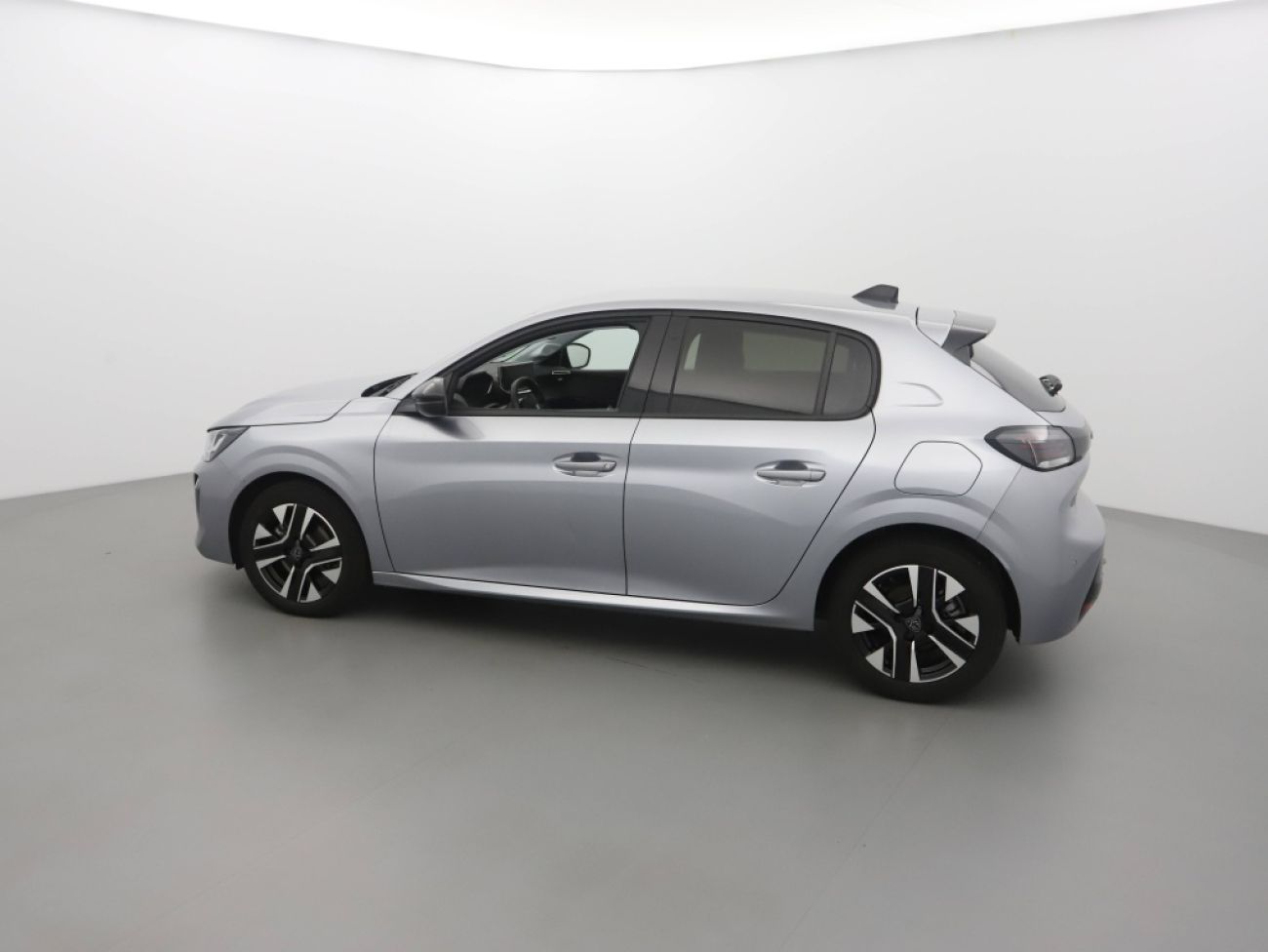 Mandataire PEUGEOT 208 1.2 100CH S&S ALLURE