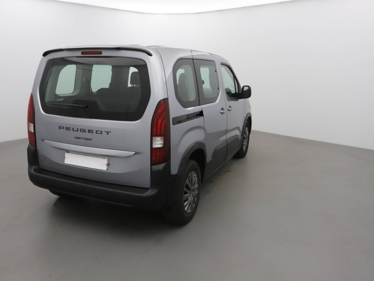 Mandataire PEUGEOT RIFTER TAILLE M - 1.5 BLUEHDI 100CH S&S ALLURE 5 PLACES
