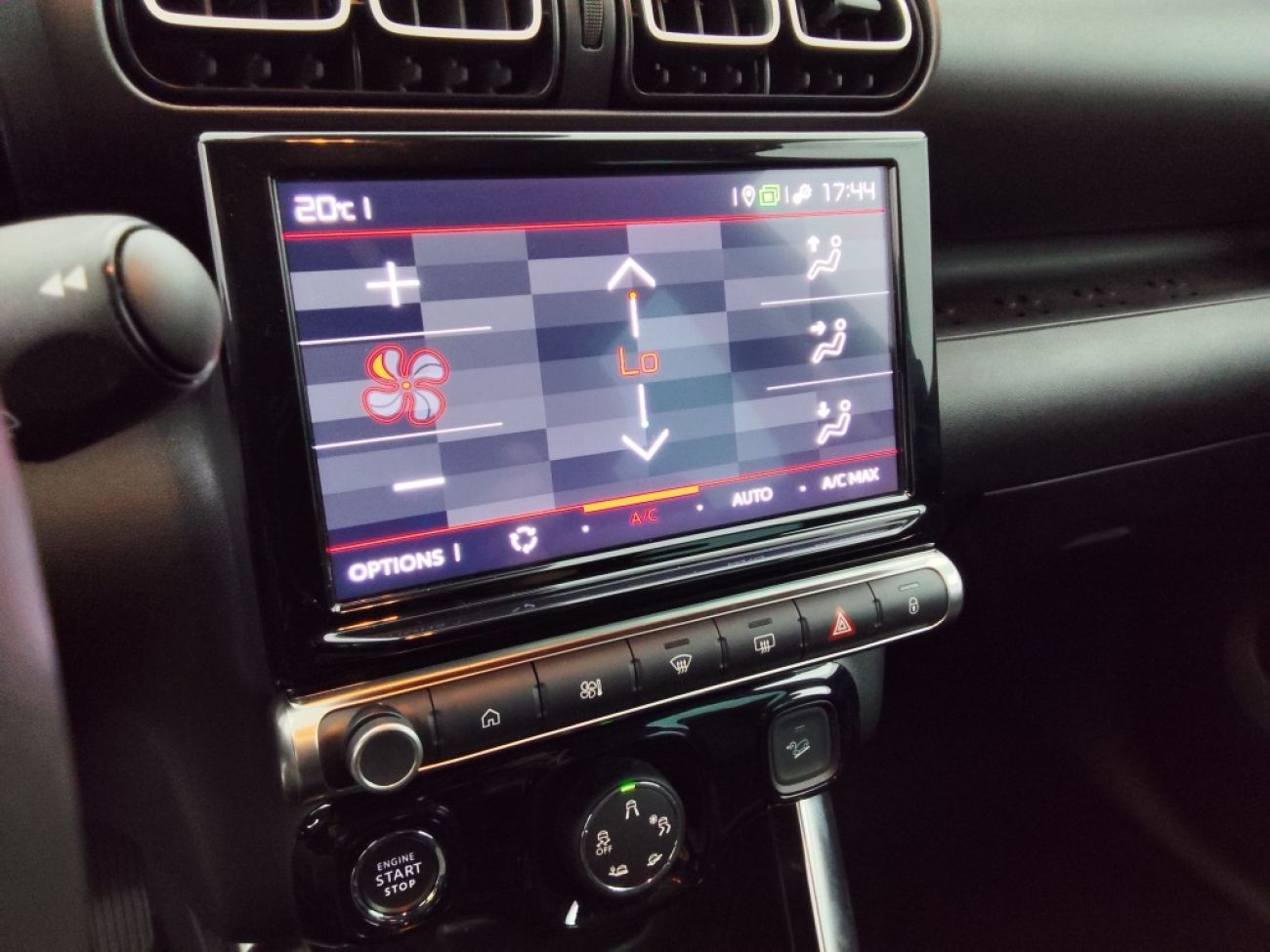 Mandataire Citroën C3 Aircross 1.2 PURETECH 110CH SHINE