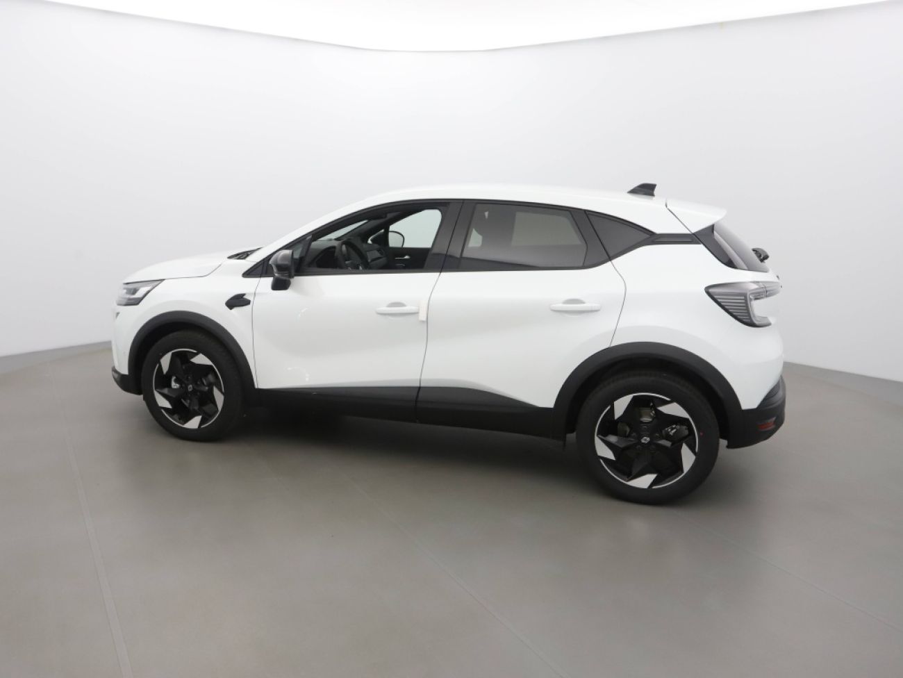 Mandataire RENAULT CAPTUR II 1.3 TCE MILD HYBRID 140CH TECHNO